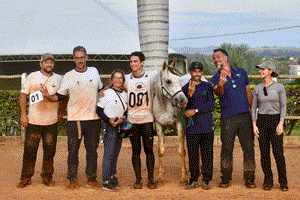 jos&eacute; caio e equipe