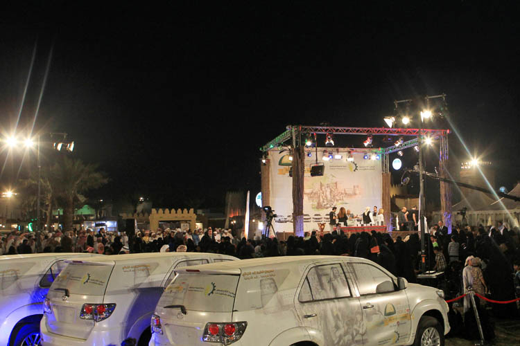 Three cars, 57 prizes given away at Sheikh Zayed Heritage Festival